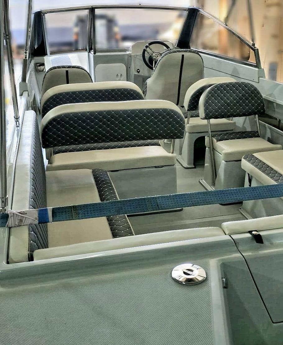 Corsar 730 Bowrider Glass - vedere generală interior